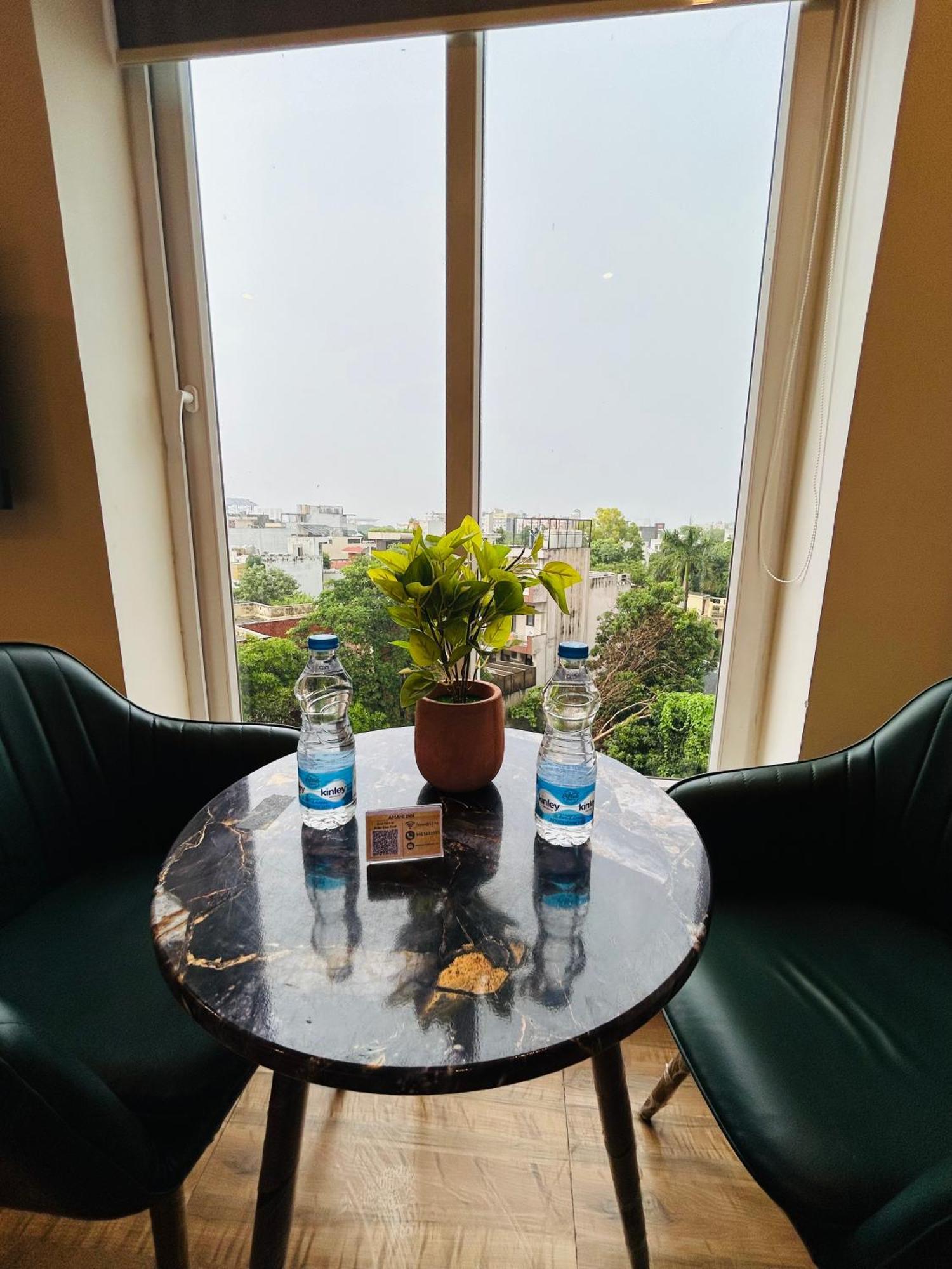 Amahi Inn Gurgaon Ngoại thất bức ảnh